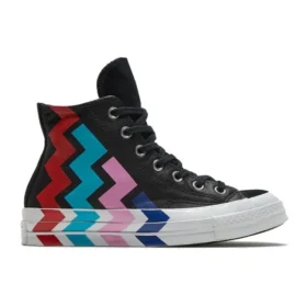 Chuck 1970s Black