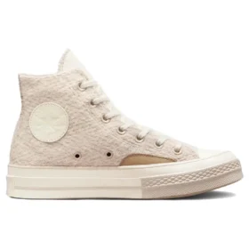 Chuck 1970s Cozy Utility