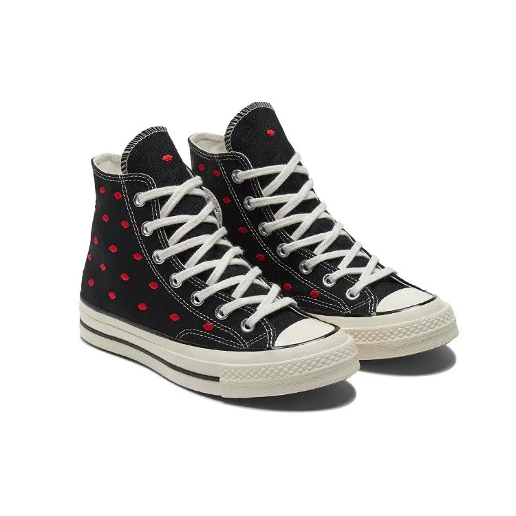 Chuck 70 Embroidered Lips High “Love Me – Black” Chuck 70 Embroidered Lips High “Love Me – Black”