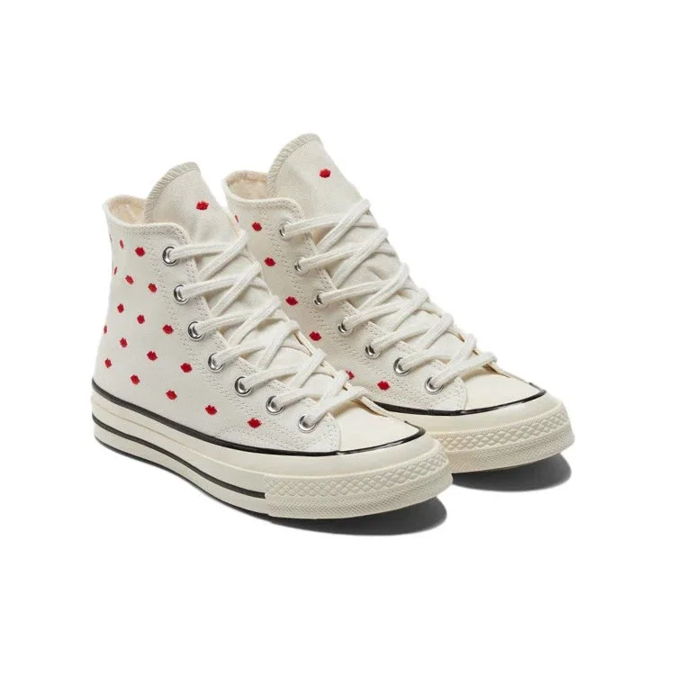 Chuck 70 Embroidered Lips High “Love Me – Vintage White” Chuck 70 Embroidered Lips High “Love Me – Vintage White”
