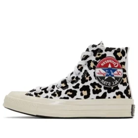 Chuck 70 Hi “Logo Play – Desert Ore”