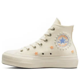 Chuck Taylor All Star Lift “Cream”