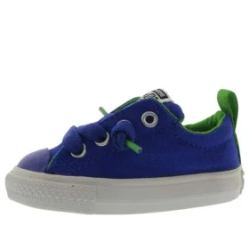 Chuck Taylor Street Slip “Blue”