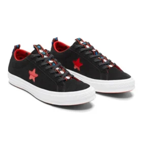 Hello Kitty x One Star Low Top “Black”