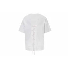 Short-sleeved with back lace design